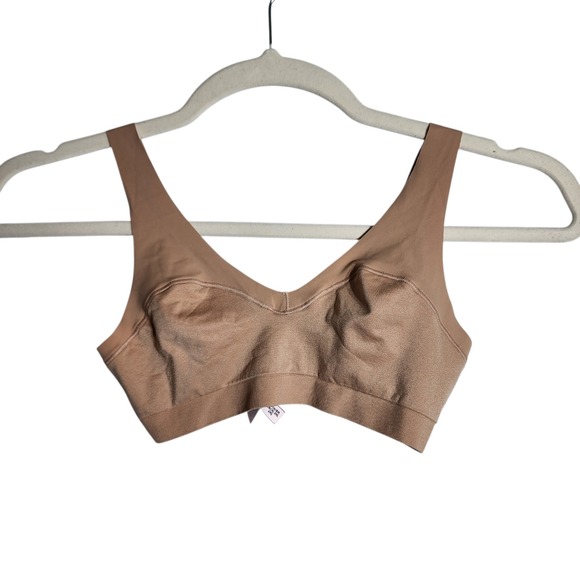 Victoria's Secret Other - Victoria's Secret Seamless Wireless Bralette Tan Nude Size Small Hook Back